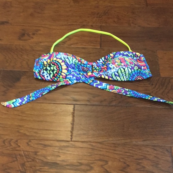 Arizona Jean Company Other - Arizona large swim top